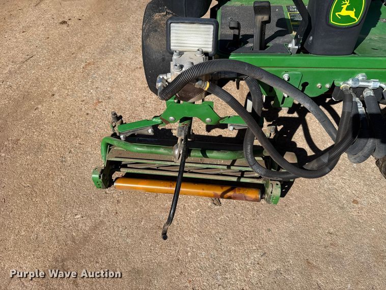image for item DR1013 John Deere 2500B reel mower