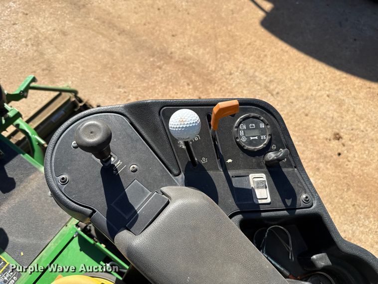 image for item DR1013 John Deere 2500B reel mower