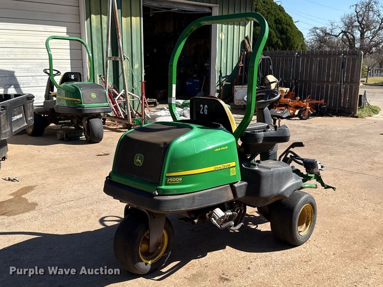 image for item DR1014 John Deere 2500B reel mower