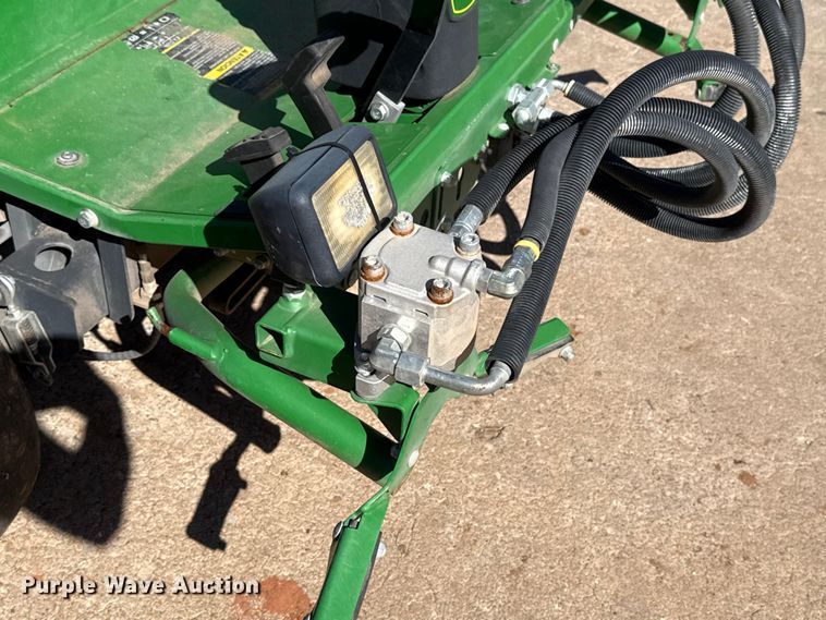 image for item DR1014 John Deere 2500B reel mower