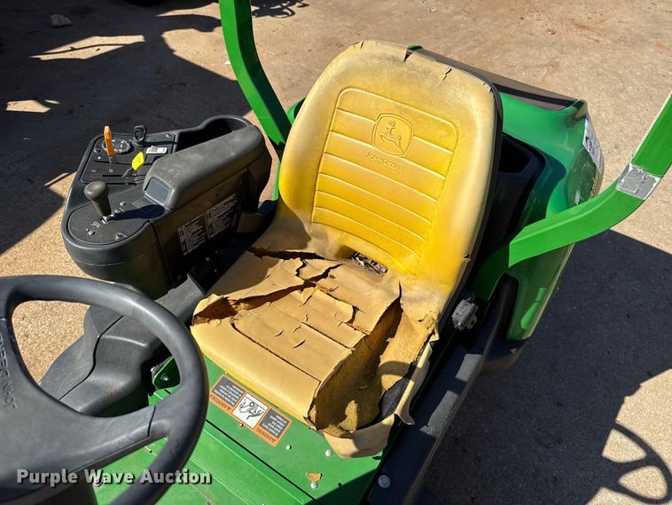 image for item DR1014 John Deere 2500B reel mower