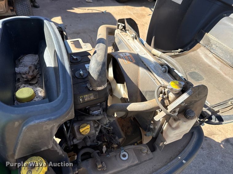 image for item DR1014 John Deere 2500B reel mower