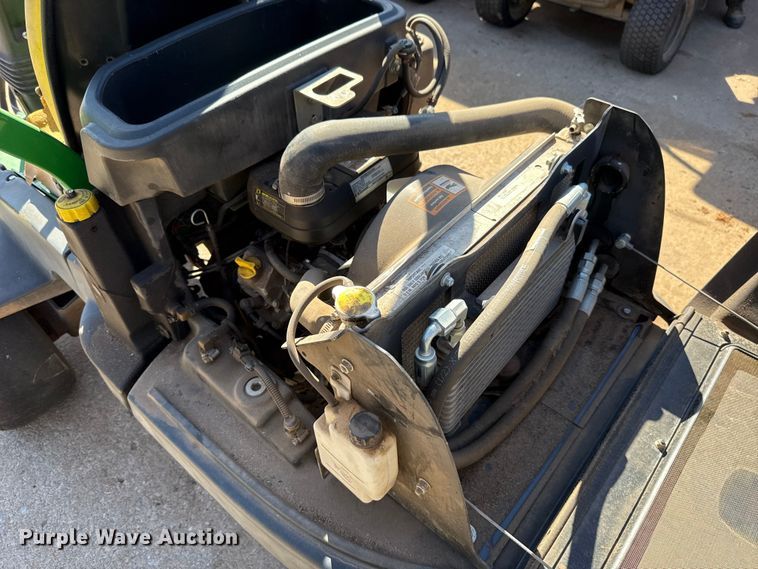 image for item DR1014 John Deere 2500B reel mower