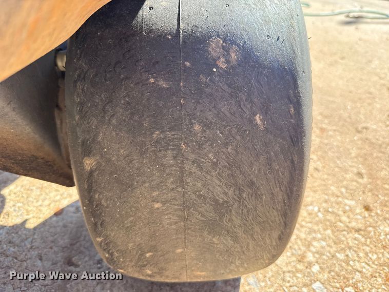 image for item DR1014 John Deere 2500B reel mower