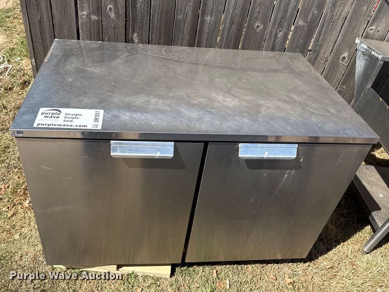 image for item DR1017 Kitchen appliances