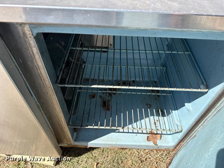 image for item DR1017 Kitchen appliances