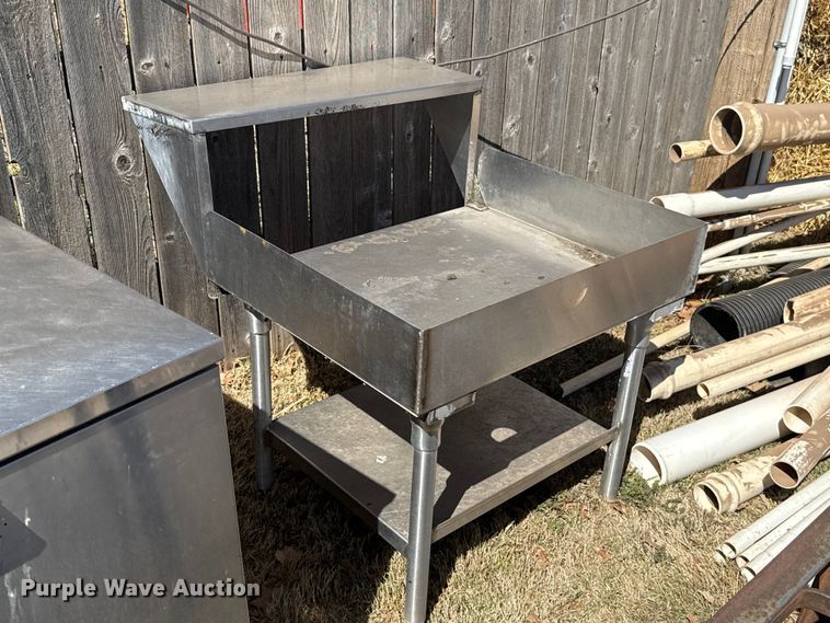 image for item DR1017 Kitchen appliances