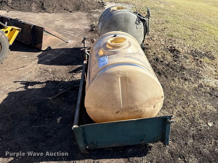 image for item DR1020 (2) water tanks on skids