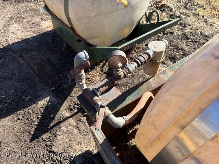 image for item DR1020 (2) water tanks on skids