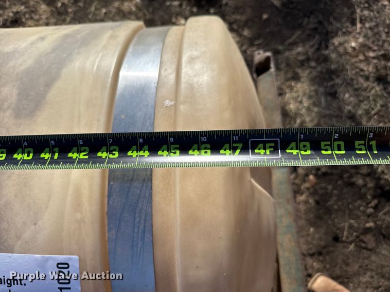 image for item DR1020 (2) water tanks on skids