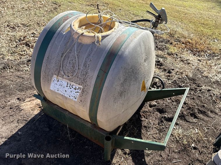 image for item DR1020 (2) water tanks on skids