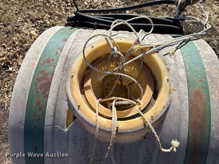 image for item DR1020 (2) water tanks on skids