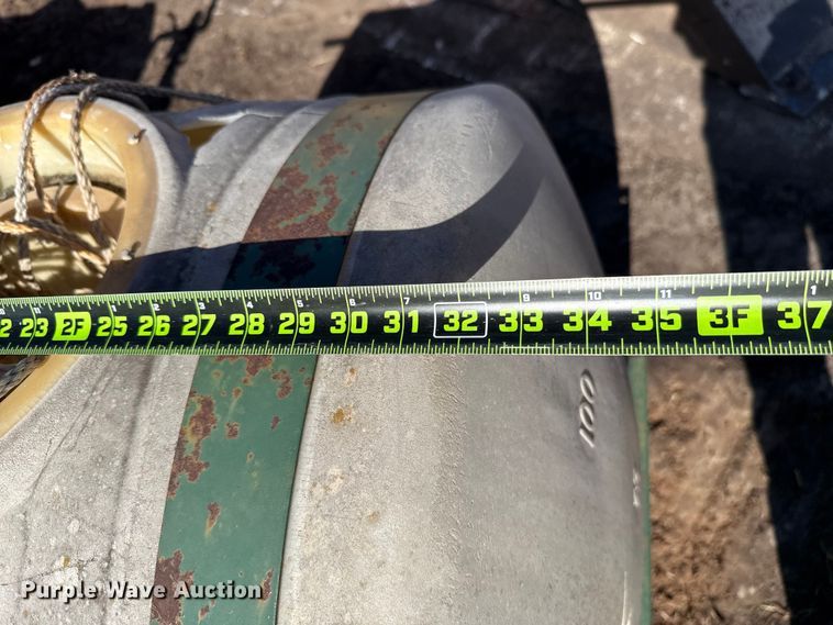 image for item DR1020 (2) water tanks on skids