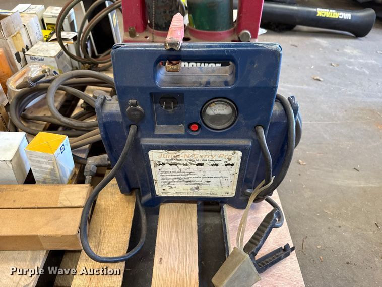 image for item DR1027 Tools and filters