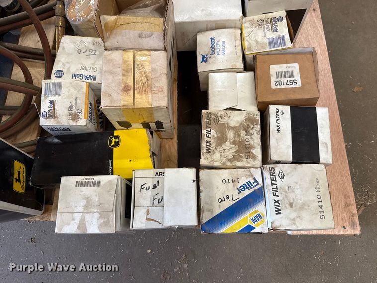 image for item DR1027 Tools and filters