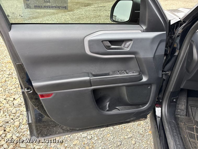 image for item DT0053 2022 Ford Bronco Sport SUV