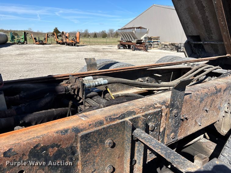 image for item DT0094 2012 International WorkStar dump truck