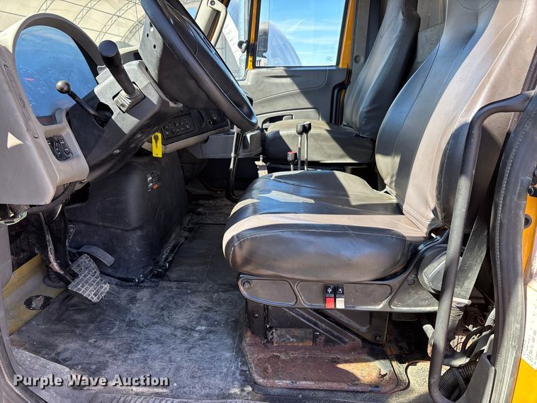 image for item DT0094 2012 International WorkStar dump truck