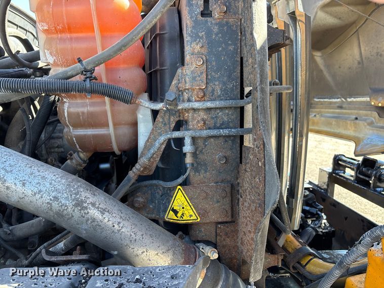 image for item DT0094 2012 International WorkStar dump truck