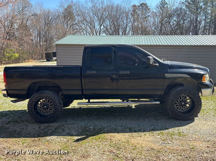 image for item DT2855 2004 Dodge Ram 1500 Ext. Cab pickup truck