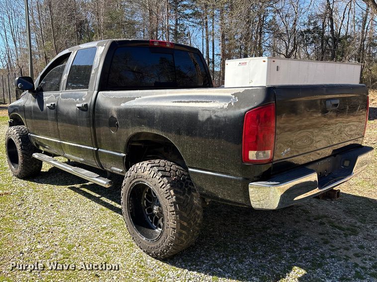 image for item DT2855 2004 Dodge Ram 1500 Ext. Cab pickup truck