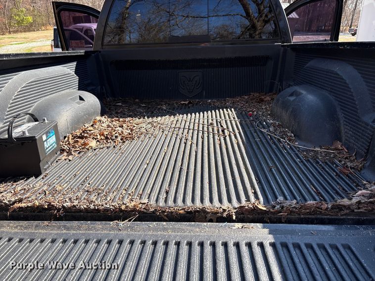 image for item DT2855 2004 Dodge Ram 1500 Ext. Cab pickup truck