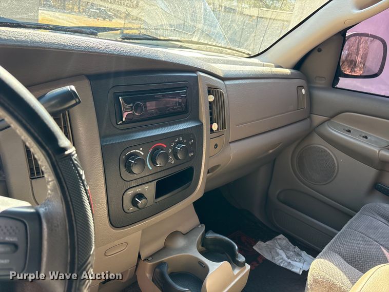 image for item DT2855 2004 Dodge Ram 1500 Ext. Cab pickup truck