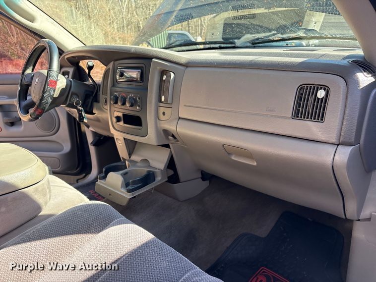 image for item DT2855 2004 Dodge Ram 1500 Ext. Cab pickup truck