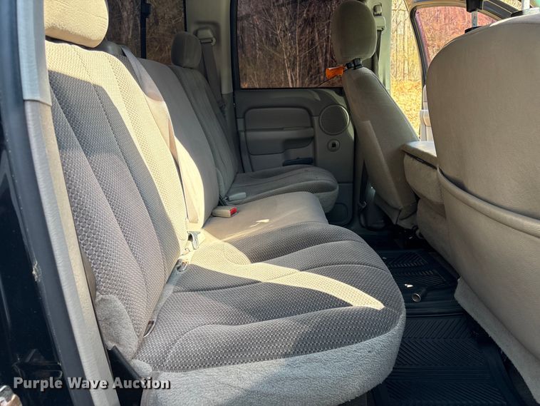 image for item DT2855 2004 Dodge Ram 1500 Ext. Cab pickup truck