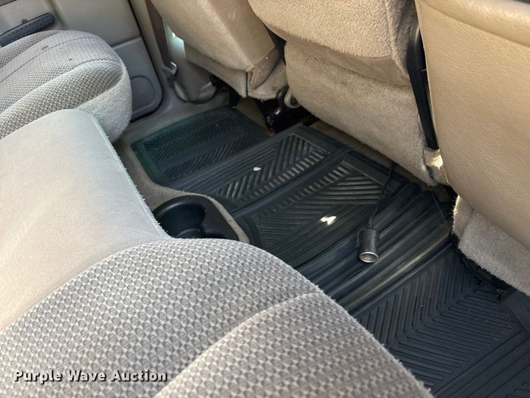 image for item DT2855 2004 Dodge Ram 1500 Ext. Cab pickup truck