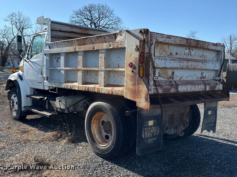 image for item DZ4383 2002 Sterling Acterra dump truck