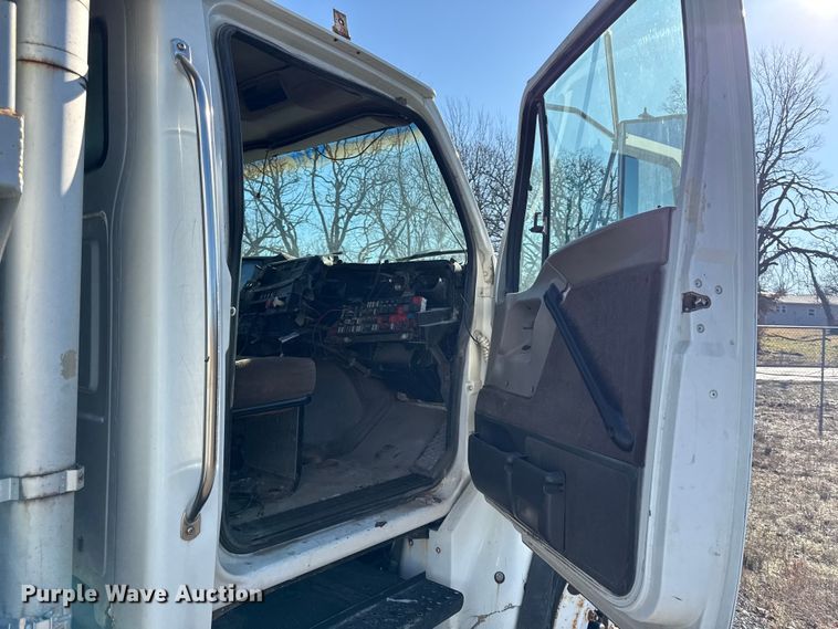 image for item DZ4383 2002 Sterling Acterra dump truck