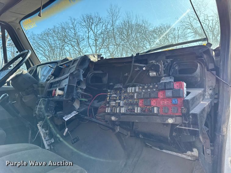 image for item DZ4383 2002 Sterling Acterra dump truck