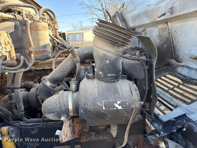 image for item DZ4383 2002 Sterling Acterra dump truck