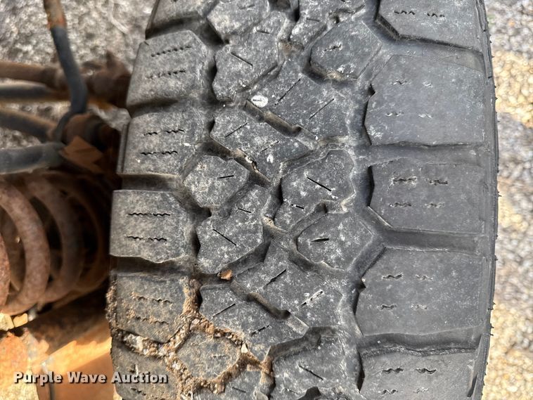 image for item DZ4413 2006 Ford F350 Super Duty utility bed pickup truck