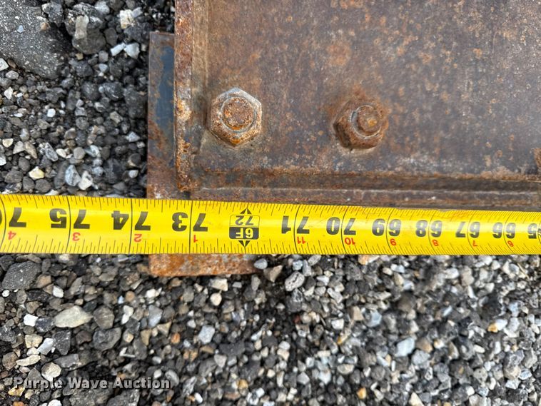 image for item DZ4414 Bobcat skid steer grapple bucket