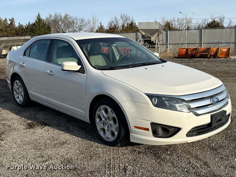 image for item DZ4417 2011 Ford Fusion 