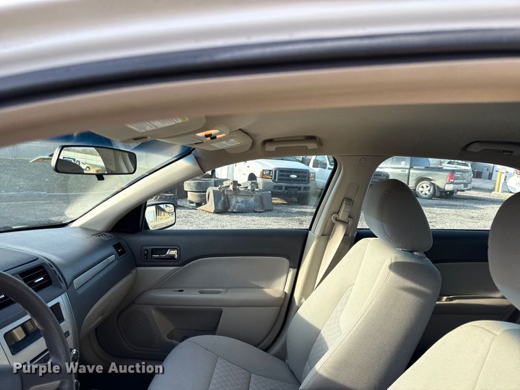 image for item DZ4417 2011 Ford Fusion 