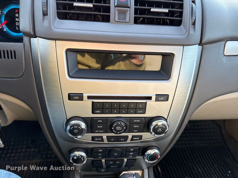 image for item DZ4417 2011 Ford Fusion 