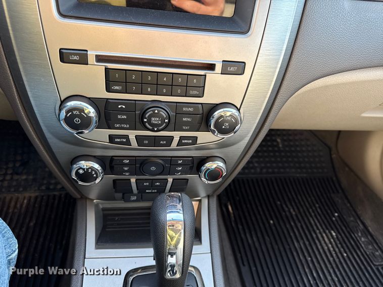 image for item DZ4417 2011 Ford Fusion 