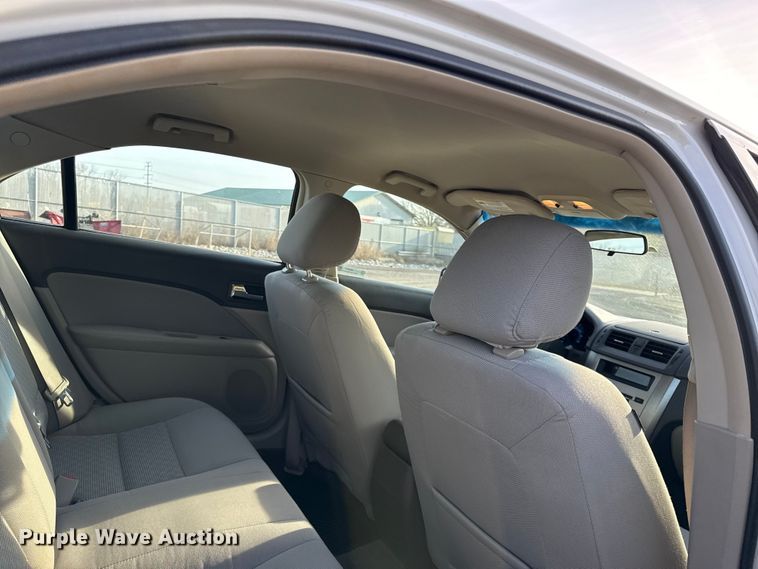 image for item DZ4417 2011 Ford Fusion 