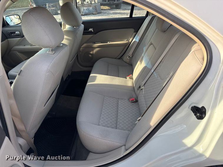 image for item DZ4417 2011 Ford Fusion 