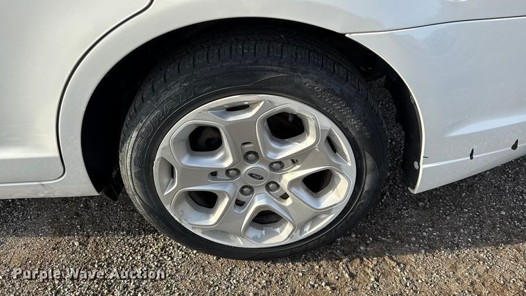 image for item DZ4417 2011 Ford Fusion 