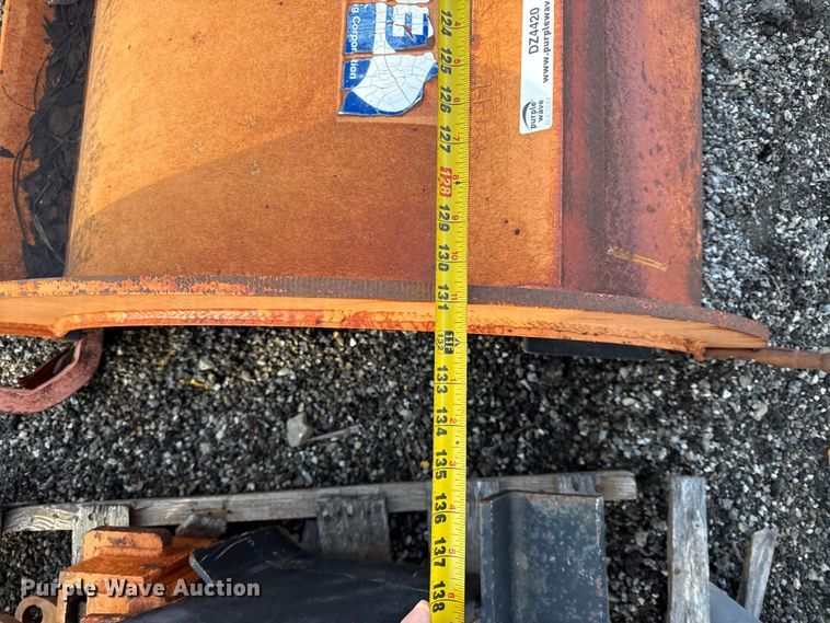 image for item DZ4420 11' W Henke snow plow parts