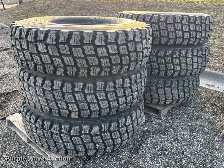 image for item DZ4421 Purcell 14.00R24 tires