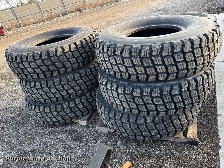 image for item DZ4421 Purcell 14.00R24 tires