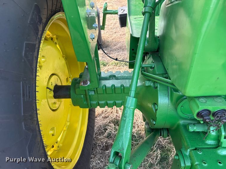 image for item DZ5193 1968 John Deere 4020 tractor