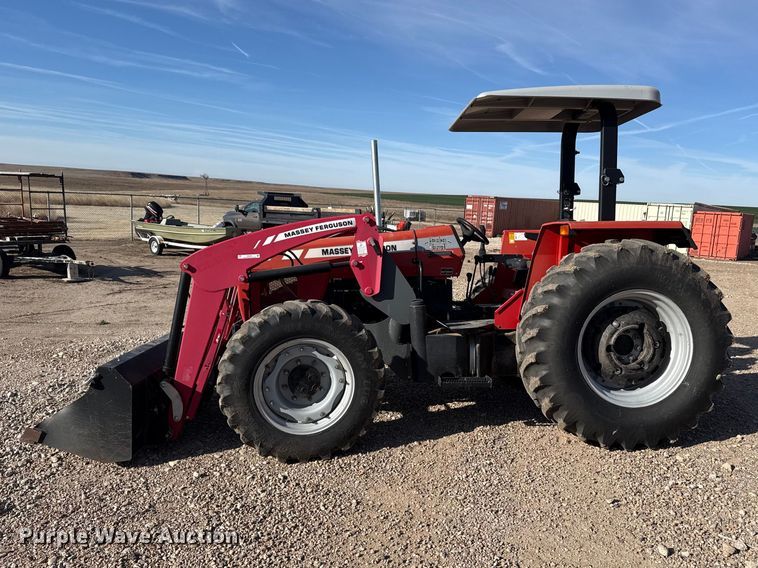 image for item DZ5264 2010 Massey Ferguson 573 MFWD tractor