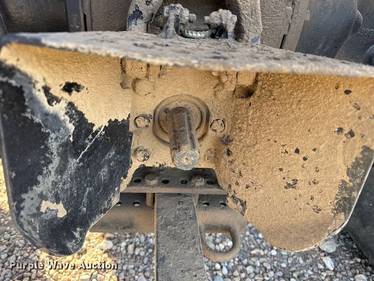 image for item DZ5264 2010 Massey Ferguson 573 MFWD tractor