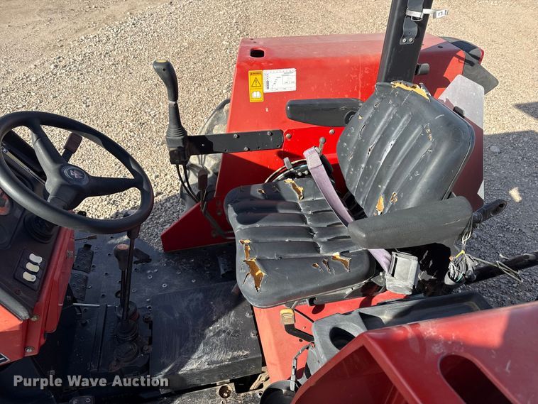 image for item DZ5264 2010 Massey Ferguson 573 MFWD tractor